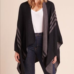 BB Dakota Reversible Shaw NWOT